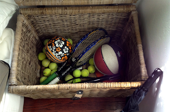 panier avec jeux de plein air